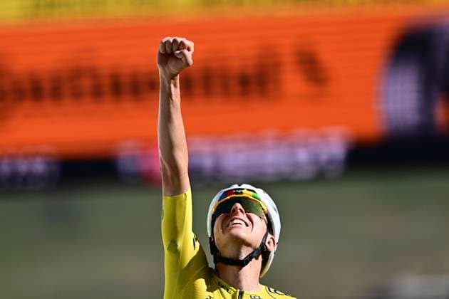 Tour de France 2026 Stage 19 ALPE D HUEZ, FRANCE - JULY 24 : Pogacar Tadej (SLO) of UAE Team Emirates - XRG wins during stage 19 of the 113rd edition of Tour de France an UCI World Tour 2.UWT cycling road race stage for Men Elite of 128 km with start in Gap and finish in Alpe d Huez on July 24, 2026 in Alpe d Huez, France, 24 07 2026 ( Motordriver Kurt Vandenborre - Alpe d Huez France  Copyright: xPeterxDexVoechtx