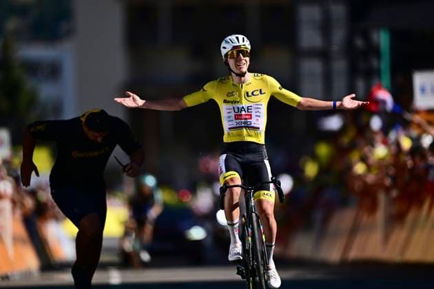 Tour de France 2026 Stage 19 ALPE D HUEZ, FRANCE - JULY 24 : Pogacar Tadej (SLO) of UAE Team Emirates - XRG wins during stage 19 of the 113rd edition of Tour de France an UCI World Tour 2.UWT cycling road race stage for Men Elite of 128 km with start in Gap and finish in Alpe d Huez on July 24, 2026 in Alpe d Huez, France, 24 07 2026 ( Motordriver Kurt Vandenborre - Alpe d Huez France  Copyright: xPeterxDexVoechtx