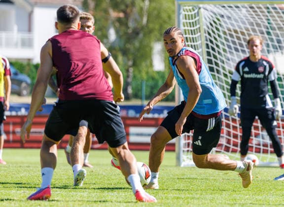 24.07.2026 - Fussball - 2. Fussball-Bundesliga - Saison 2026 2027 - 1. FC Nürnberg FCN Club - Trainingslager Sommer Sommertrainingslager Gais - Bruneck - Südtirol - Zink DaMa - xdaxmax - Julian Justvan (10, 1. FC Nürnberg FCN ) Rafael Lubach (18, 1. FC Nürnberg FCN ) *** July 24, 2026 Soccer 2 Soccer Bundesliga 2026–2027 Season 1 FC Nuremberg (FCN) Club Summer Training Camp Summer Training Camp in Gais, Brunico, South Tyrol Zink DaMa xdaxmax Julian Justvan 10, 1 FC Nuremberg (FCN) Rafael Lubach 18, 1 FC Nuremberg (FCN)
