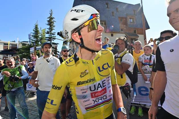 Tour de France 2026 Stage 19 ALPE D HUEZ, FRANCE - JULY 24 : Pogacar Tadej (SLO) of UAE Team Emirates - XRG celebrates the victory after stage 19 of the 113rd edition of Tour de France an UCI World Tour 2.UWT cycling road race stage for Men Elite of 128 km with start in Gap and finish in Alpe d Huez on July 24, 2026 in Alpe d Huez, France, 24 07 2026 Alpe d Huez France  Copyright: xPetexGodingx