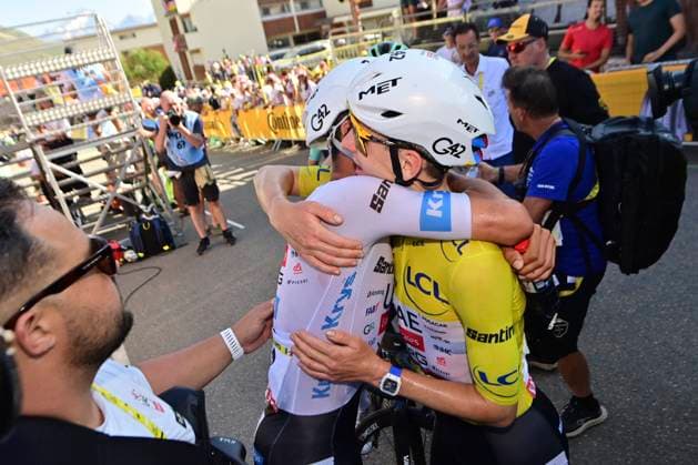 Tour de France 2026 Stage 19 ALPE D HUEZ, FRANCE - JULY 24 : Pogacar Tadej (SLO) of UAE Team Emirates - XRG celebrates the victory after stage 19 of the 113rd edition of Tour de France an UCI World Tour 2.UWT cycling road race stage for Men Elite of 128 km with start in Gap and finish in Alpe d Huez on July 24, 2026 in Alpe d Huez, France, 24 07 2026 Alpe d Huez France  Copyright: xPetexGodingx