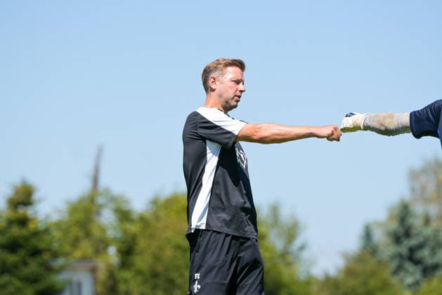 24.07.2026, Bad Wörishofen, Deutschland. 2. Bundesliga: Der SV Darmstadt 98 absolviert das Abschlusstraining im Sommertrainingslager vor dem Testspiel. Cheftrainer Florian Kohfeldt (SV Darmstadt 98) *** July 24, 2026, Bad Wörishofen, Germany, 2. Bundesliga: SV Darmstadt 98 completes its final training session at summer training camp ahead of the exhibition match. Head Coach Florian Kohfeldt, SV Darmstadt 98
