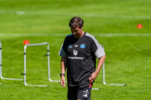 Merlin Polzin (Hamburger SV, Trainer) AUT, Training Hamburger SV, Fussball, 1. Bundesliga, Saison 2026 2027, 24.07.2026 AUT, Training Hamburger SV, Fussball, 1. Bundesliga, Saison 2026 2027, 24.07.2026 Oberlängenfeld *** Merlin Polzin, Hamburger SV, Coach (AUT), Hamburger SV Training, Soccer, Bundesliga 1, 2026–2027 Season, July 24, 2026 (AUT), Hamburger SV Training, Soccer, Bundesliga 1, 2026–2027 Season, July 24, 2026, Oberlängenfeld Copyright: xEibner-Pressefoto MarcelxvonxFehrnx EP_MFN