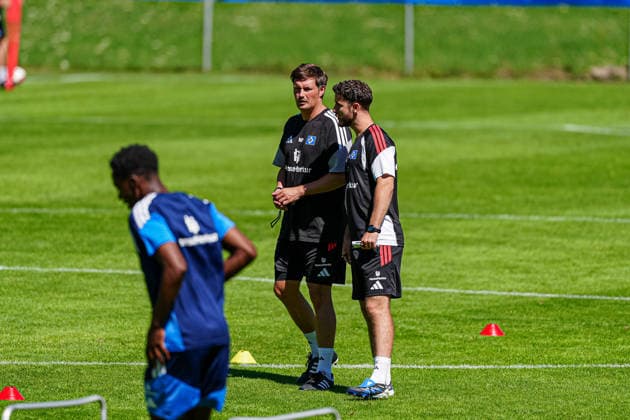 Merlin Polzin (Hamburger SV, Trainer), Basil More-Chevalier (Hamburger SV, Performance Trainer) AUT, Training Hamburger SV, Fussball, 1. Bundesliga, Saison 2026 2027, 24.07.2026 AUT, Training Hamburger SV, Fussball, 1. Bundesliga, Saison 2026 2027, 24.07.2026 Oberlängenfeld *** Merlin Polzin, Hamburger SV, Coach; Basil More Chevalier, Hamburger SV, Performance Coach (AUT); Hamburger SV Training, Soccer, Bundesliga 1, 2026–2027 Season, July 24, 2026, Austria, Training, Hamburger SV, Soccer, Bundesliga 1, 2026–2027 Season, July 24, 2026, Oberlängenfeld Copyright: xEibner-Pressefoto MarcelxvonxFehrnx EP_MFN