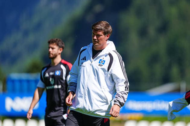 Merlin Polzin (Hamburger SV, Trainer) AUT, Training Hamburger SV, Fussball, 1. Bundesliga, Saison 2026 2027, 24.07.2026 AUT, Training Hamburger SV, Fussball, 1. Bundesliga, Saison 2026 2027, 24.07.2026 Oberlängenfeld *** Merlin Polzin, Hamburger SV, Coach (AUT), Hamburger SV Training, Soccer, Bundesliga 1, 2026–2027 Season, July 24, 2026 (AUT), Hamburger SV Training, Soccer, Bundesliga 1, 2026–2027 Season, July 24, 2026, Oberlängenfeld Copyright: xEibner-Pressefoto MarcelxvonxFehrnx EP_MFN