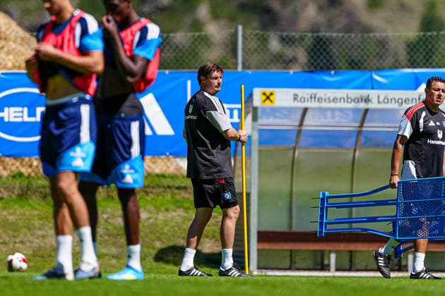 Merlin Polzin (Hamburger SV, Trainer) AUT, Training Hamburger SV, Fussball, 1. Bundesliga, Saison 2026 2027, 24.07.2026 AUT, Training Hamburger SV, Fussball, 1. Bundesliga, Saison 2026 2027, 24.07.2026 Oberlängenfeld *** Merlin Polzin, Hamburger SV, Coach (AUT), Hamburger SV Training, Soccer, Bundesliga 1, 2026–2027 Season, July 24, 2026 (AUT), Hamburger SV Training, Soccer, Bundesliga 1, 2026–2027 Season, July 24, 2026, Oberlängenfeld Copyright: xEibner-Pressefoto MarcelxvonxFehrnx EP_MFN