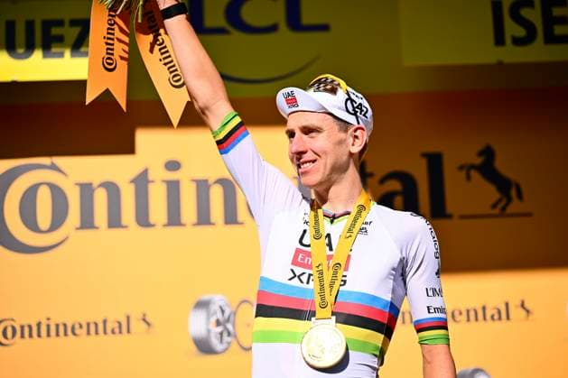 Tour de France 2026 Stage 19 ALPE D HUEZ, FRANCE - JULY 24 : Pogacar Tadej (SLO) of UAE Team Emirates - XRG pictured during the podium ceremony of stage 19 of the 113rd edition of Tour de France an UCI World Tour 2.UWT cycling road race stage for Men Elite of 128 km with start in Gap and finish in Alpe d Huez on July 24, 2026 in Alpe d Huez, France, 24 07 2026 ( Motordriver Kurt Vandenborre - Alpe d Huez France  Copyright: xGvgx