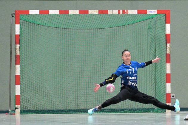 Sara Suba (TusSies Metzingen, 77) im Tor TusSies Metzingen vs. HSG Solingen-Graefrath, Handball, Vorbereitung, Testspiel, Saison 2026 2027 24.07.2026 TusSies Metzingen vs. HSG Solingen-Graefrath, Handball, Vorbereitung, Testspiel, Saison 2026 2027 24.07.2026 Oeschhalle *** Sara Suba, TusSies Metzingen, 77 in goal; TusSies Metzingen vs. HSG Solingen Graefrath, Handball, Preseason, Friendly, 2026–2027 Season, July 24, 2026; TusSies Metzingen vs. HSG Solingen Graefrath, Handball, Preseason, Friendly Match, 2026–2027 Season, July 24, 2026, Oeschhalle Copyright: xEibner-Pressefotox EP_TBR