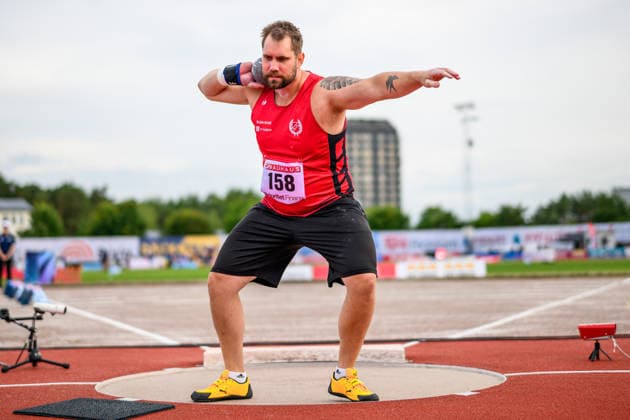 260724 Viktor Gardenkrans, Högby IF, tävlar i herrarnas kula under dag 1 av friidrotts-SM den 24 juli 2026 i Uppsala. *** July 24, 2026: Viktor Gardenkrans of Högby IF competes in the men’s shot put on Day 1 of the Swedish Track and Field Championships in Uppsala  Copyright: ARONxBROMAN BB260724AM076