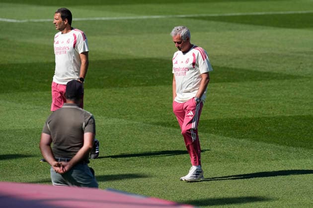 July 24, 2026, Valdebebas, Madrid, Spain: Jose Mourinho, head coach of Real Madrid, looks on during the Real Madrid training session held in collaboration with A.D. Alcorcon at Alfredo Di Stefano stadium on July 24, 2026, in Valdebebas, Madrid, Spain. Valdebebas Spain - ZUMAa181 20260724_zaa_a181_023 Copyright: xDennisxAgyemanx