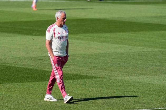 July 24, 2026, Valdebebas, Madrid, Spain: Jose Mourinho, head coach of Real Madrid, looks on during the Real Madrid training session held in collaboration with A.D. Alcorcon at Alfredo Di Stefano stadium on July 24, 2026, in Valdebebas, Madrid, Spain. Valdebebas Spain - ZUMAa181 20260724_zaa_a181_038 Copyright: xDennisxAgyemanx