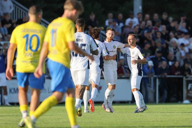 24.07.2026, xtgx, Fussball Regionalliga Nordost, FSV 63 Luckenwalde - 1. FC Lokomotive Leipzig, v.l. Dorian Cevis (Lok Leipzig, 22) Jubel, Torjubel, jubelt ueber das Tor, celebrate the goal, celebration (DFL DFB REGULATIONS PROHIBIT ANY USE OF PHOTOGRAPHS as IMAGE SEQUENCES and or QUASI-VIDEO) Luckenwalde *** July 24, 2026, xtgx, Northeast Regional League, FSV 63 Luckenwalde 1 FC Lokomotive Leipzig, from left: Dorian Cevis (Lok Leipzig), 22, cheering, Goal celebration, celebrating the goal, DFL and DFB regulations prohibit any use of photographs as image sequences and or quasi-video. Luckenwalde