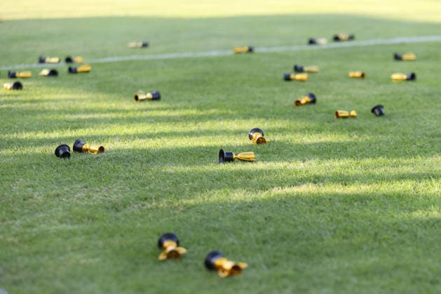 24.07.2026, xtgx, Fussball Regionalliga Nordost, FSV 63 Luckenwalde - 1. FC Lokomotive Leipzig, v.l. Symbolfoto, Symbolfoto Protest Lok Fans werfen kleine Pokale aufs Spielfeld (DFL DFB REGULATIONS PROHIBIT ANY USE OF PHOTOGRAPHS as IMAGE SEQUENCES and or QUASI-VIDEO) Luckenwalde *** July 24, 2026, xtgx, Northeast Regional League Soccer, FSV 63 Luckenwalde 1 FC Lokomotive Leipzig, from left: stock photo, stock photo: Protest—Lok fans throw small trophies onto the field. DFL and DFB regulations prohibit any use of photographs as image sequences and or quasi-video. Luckenwalde