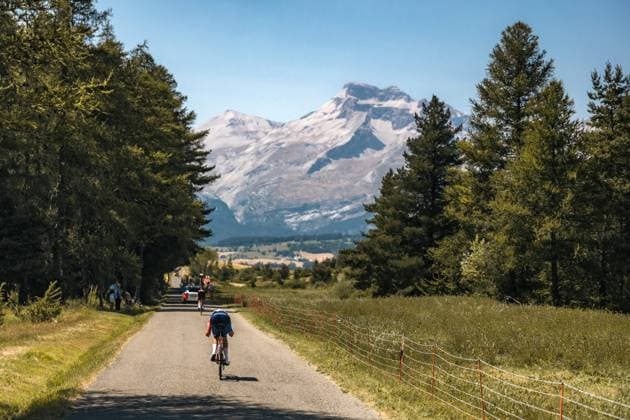 Tour de France 2026 PHOTOPQR LE DAUPHINE Jean-Baptiste BORNIER ; Huez ; 24 07 2026 ; Gap (Hautes-Alpes), le vendredi 24 juillet 2026. Etape 19 du Tour de France entre Gap (Hautes-Alpes) et l Alpe-d huez (Isère). Photo : Le DL Jean-Baptiste Bornier 113th edition of the Tour de France cycling race. *** Local Caption *** Huez Isère Rhône-Alpes FRANCE  Copyright: xPHOTOPQR LExDAUPHINE MAXPPPxJean-BaptistexBORNIERx 20260724JDL9167 20260724JDL9167