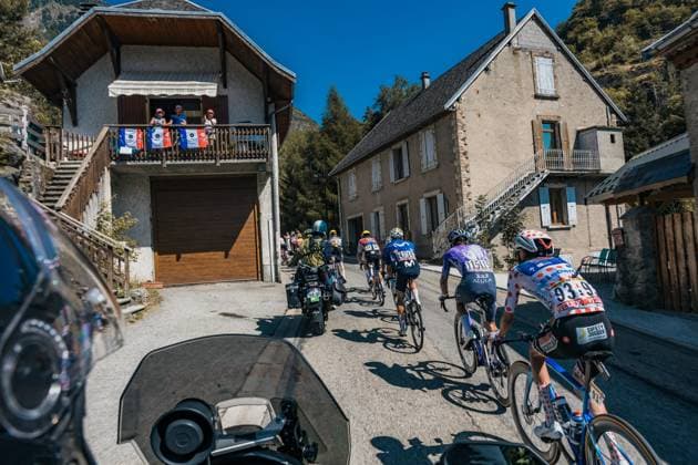 Tour de France 2026 PHOTOPQR LE DAUPHINE Jean-Baptiste BORNIER ; Huez ; 24 07 2026 ; Gap (Hautes-Alpes), le vendredi 24 juillet 2026. Etape 19 du Tour de France entre Gap (Hautes-Alpes) et l Alpe-d huez (Isère). Dans la descente du col du Noyer. Photo : Le DL Jean-Baptiste Bornier 113th edition of the Tour de France cycling race. *** Local Caption *** Huez Isère Rhône-Alpes FRANCE  Copyright: xPHOTOPQR LExDAUPHINE MAXPPPxJean-BaptistexBORNIERx 20260724JDL9168 20260724JDL9168