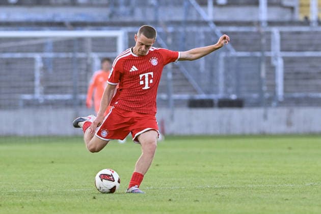 Regionalliga Bayern; FC Bayern München II - SC Eltersdorf; 24.07.2026 MUNICH, GERMANY - 24. JULY: am BAll Yll GASHI (FC Bayern München II 10) Einzelfoto Freisteller während dem Match der Regionalliga Bayern zwischen den Amateuren des FC Bayern München und dem SC Eltersdorf am 1. Spieltag im Grünwalder Stadion *** Bavarian Regional League: FC Bayern Munich II vs. SC Eltersdorf, July 24, 2026, MUNICH, GERMANY July 24 at the Ball Yll GASHI FC Bayern Munich II 10 Individual photo (cutout) taken during the Bavarian Regional League match between the FC Bayern Munich reserves and SC Eltersdorf on Matchday 1 at Grünwalder Stadium Copyright: xBEAUTIFULxSPORTS Goldbergx