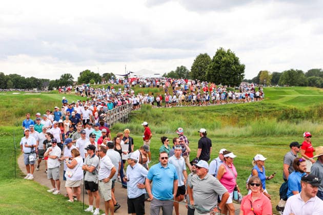 Spectators gather near the seventh tee during the second round of the 2026 3M Open at TPC Twin Cities on July 24, 2026 in Blaine, Minnesota. CSM Blaine USA - ZUMAc04_ 20260724_zma_c04_115 Copyright: xStevenxGarciax