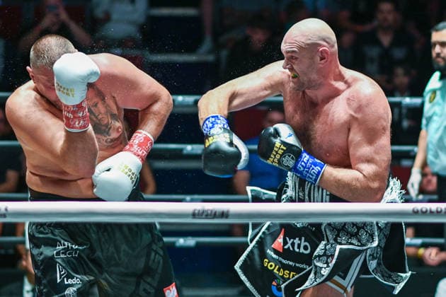 July 24, 2026, Pattaya, Chonburi, Thailand: Tyson Fury (L) and Mariusz Wach (R) exchanging punches during their heavyweight boxing bout. Tyson Fury defeats Mariusz Wach by corner retirement after seven rounds to win the WBC Humanitarian Belt at Max Muay Thai Stadium. Pattaya Thailand - ZUMAs197 20260724_aaa_s197_088 Copyright: xWasimxMatherx