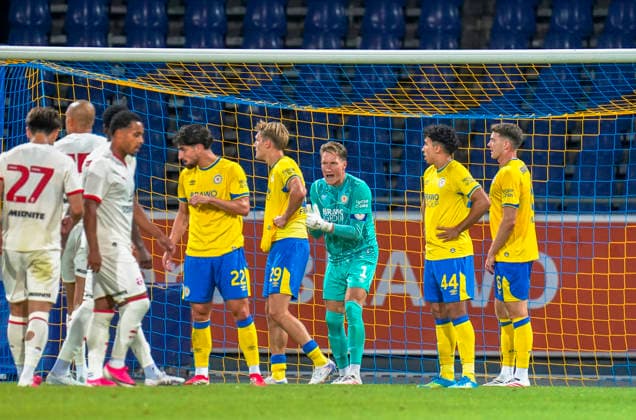 Deutschland: Fussball Testspiel Vereine 2026 2027, Freundschaftsspiel Eintracht Braunschweig vs Southampton FC Eintracht-Stadion (Braunschweig): Ron-Thorben Hoffmann (Eintracht Braunschweig, 1) Braunschweig *** Germany Soccer Friendly Matches 2026 2027, Friendly Match: Eintracht Braunschweig vs. Southampton FC, Eintracht Stadium, Braunschweig, Ron Thorben Hoffmann, Eintracht Braunschweig, 1 Braunschweig Copyright: xAymanxAlahmedx