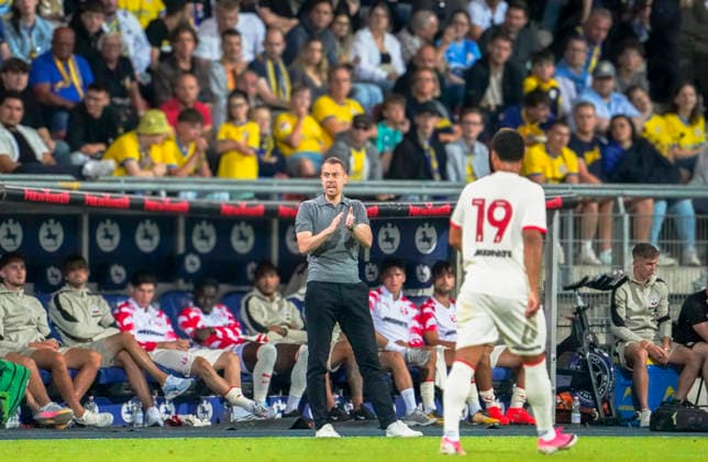 Deutschland: Fussball Testspiel Vereine 2026 2027, Freundschaftsspiel Eintracht Braunschweig vs Southampton FC Eintracht-Stadion (Braunschweig): Tonda Eckert (Trainer Southampton FC) Braunschweig *** Germany Soccer Friendly Matches Clubs 2026 2027, Friendly Match Eintracht Braunschweig vs. Southampton FC, Eintracht Stadium, Braunschweig, Tonda Eckert, Coach, Southampton FC, Braunschweig Copyright: xAymanxAlahmedx