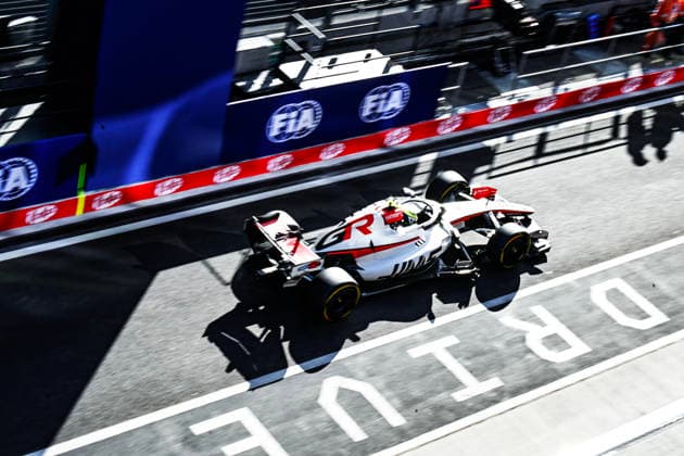 87 Oliver Bearman Of The Team Tgr Haas F1 Team Ferrari Vf-26,In They Face The Practice Session,During Fia Formula One World Championship, WM, Weltmeisterschaft Gp Formula 1 Hungarian Grand Prix 2026 24 Jun, Budapest Hungary (Photo by Luca Barsali DeFodi Images) - *** 87 Oliver Bearman of the TGR Haas F1 Team in a Ferrari VF 26, during the practice session at the FIA Formula One World Championship, the 2026 Hungarian Grand Prix, June 24, Budapest, Hungary. Photo by Luca Barsali, DeFodi Images