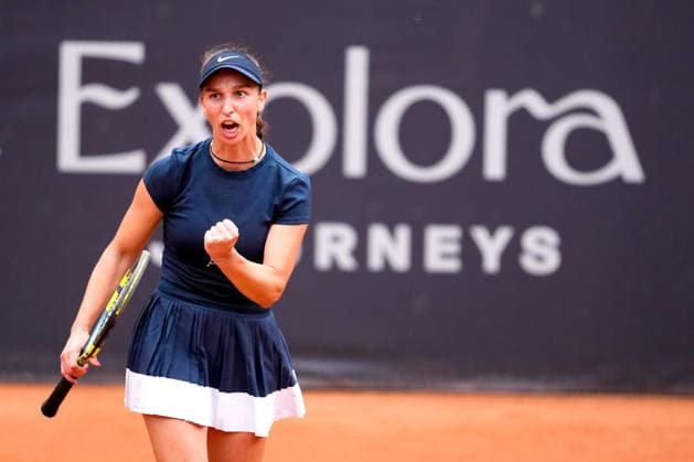 MSC Hamburg Ladies Open - Day 5 Tamara Korpatsch of Germany plays against Anhelina Kalinina of Ukraine during their quarterfinal match at the 2026 MSC Hamburg Ladies Open women s tennis tournament at Am Rothenbaum in Hamburg, Germany. Hamburg Hamburg Germany  Copyright: xOwenxHammondx originalFilename:hammond-2026msch260724_npMvW.jpg