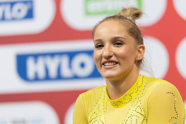 Deutsche Meisterschaften im Gerätturnen 2026, Mehrkampf Frauen Karina Schönmaier (TuS 1861 Chemnitz-Altendorf) am Schwebebalken. Deutsche Meisterschaften im Gerätturnen, Mehrkampf Frauen, am 24. Juli 2026 in der ZAG-Arena in Hannover., Hannover Niedersachsen Deutschland ZAG Arena *** 2026 German Artistic Gymnastics Championships, Women’s All-Around: Karina Schönmaier of TuS 1861 Chemnitz Altendorf on the balance beam at the German Artistic Gymnastics Championships, Women’s All-Around, on July 24, 2026, at the ZAG Arena in Hanover, Hanover, Lower Saxony, Germany; ZAG Arena