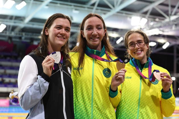 July 24, 2026, Glasgow, Scotland, Great Britain: LANI PALLISTER of Australia (centre), ERIKA FAIRWEATHER of New Zealand (left) and JENNA FORRESTER of Australia (right) are the gold, silver and bronze medal winners of the Women s 400m Freestyle of the Commonwealth Games Glasgow 2026 at the Tollcross International Swimming Centre in Glasgow, Scotland Glasgow Great Britain - ZUMAc179 20260724_zep_c179_419 Copyright: xMickaelxChavetx