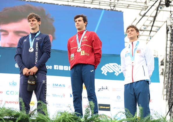 July 24, 2026, Oklahoma City, Oklahoma, USA: ADAM BURGESS of Great Britain silver medalist, MIQUEL TRAVE of Spain gold medalist, LUKAS KRATOCHVIL of Czech Republic bronze medalist of Men s Canoe on 2026 ICF Canoe Slalom World Championships, Oklahoma City, USA. Oklahoma City USA - ZUMAc278 20260724_zsp_c278_079 Copyright: xMarcinxCholewinskix