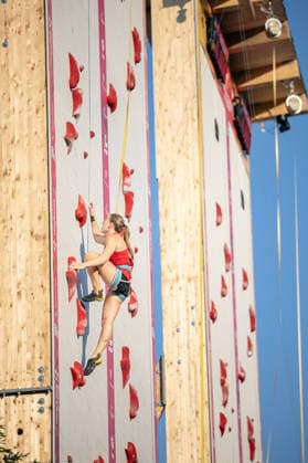 24.07.2026: Klettern - Speedklettern: Die Finals 2026 - Deutsche Meisterschaft Speed - Gemischte Staffel Nele Thomas (Nordrhein-Westfalen) Hannover Opernplatz Niedersachsen Deutschland *** July 24, 2026 Climbing Speed Climbing The Finals 2026 German Speed Climbing Championship Mixed Relay Nele Thomas North Rhine-Westphalia Hanover Opernplatz Lower Saxony Germany
