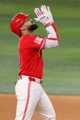 July 24, 2026, Arlington, Texas, USA: Texas Rangers third baseman EZEQUIEL DURAN (20) hits a single in the fourth inning during a baseball game, Friday, July 24, 2026, in Arlington, Texas. Arlington USA - ZUMAa325 20260724_zsa_a325_028 Copyright: xDavidxBalleringxIix