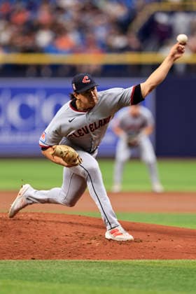 July 24, 2026, St. Petersburg, Florida, USA: Cleveland Guardians starting pitcher Joey Cantillo (54) delivers a pitch during an MLB, Baseball Herren, USA game against the Tampa Bay Rays on July 24, 2026 at Tropicana Field. The Rays beat the Guardians 11-3. St. Petersburg USA - ZUMAh180 20260724_zsp_h180_007 Copyright: xKimxHukarix