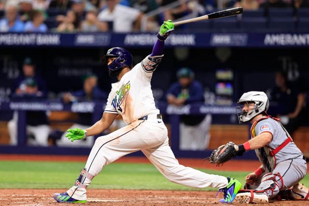 July 24, 2026, St. Petersburg, Florida, USA: Tampa Bay Rays third baseman Junior Caminero (13) singles to left field and scores catcher Nick Fortes (40) during an MLB, Baseball Herren, USA game against the Cleveland Guardians on July 24, 2026 at Tropicana Field. The Rays beat the Guardians 11-3. St. Petersburg USA - ZUMAh180 20260724_zsp_h180_028 Copyright: xKimxHukarix