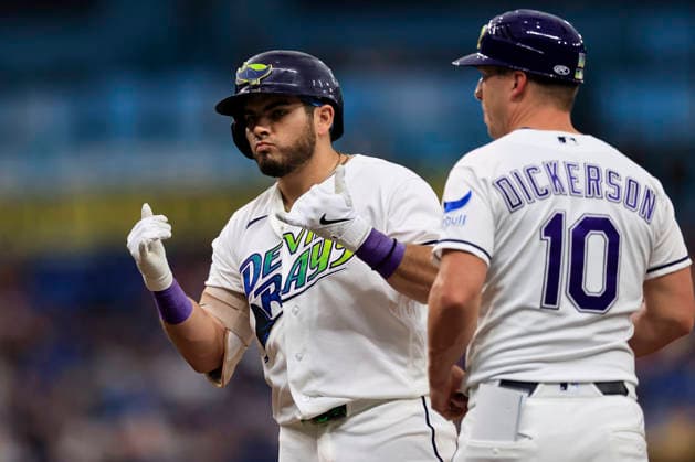 July 24, 2026, St. Petersburg, Florida, USA: Tampa Bay Rays first baseman Jonathan Aranda (8) celebrates after singling to center field during an MLB, Baseball Herren, USA game against the Cleveland Guardians on July 24, 2026 at Tropicana Field. The Rays beat the Guardians 11-3. St. Petersburg USA - ZUMAh180 20260724_zsp_h180_047 Copyright: xKimxHukarix