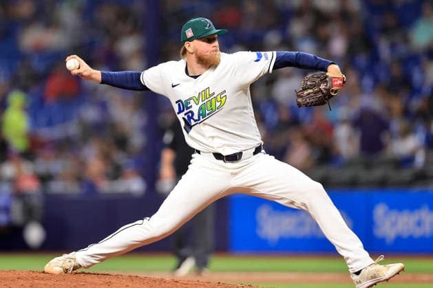 July 24, 2026, St. Petersburg, Florida, USA: Tampa Bay Rays pitcher Chris Roycroft (56) delivers a pitch during an MLB, Baseball Herren, USA game against the Cleveland Guardians on July 24, 2026 at Tropicana Field. The Rays beat the Guardians 11-3. St. Petersburg USA - ZUMAh180 20260724_zsp_h180_057 Copyright: xKimxHukarix