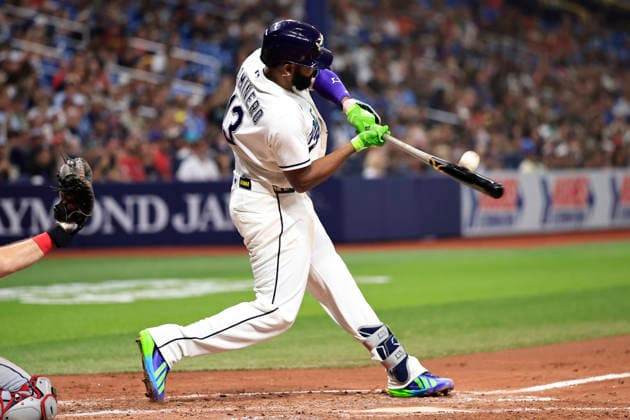 July 24, 2026, St. Petersburg, Florida, USA: Tampa Bay Rays third baseman Junior Caminero (13) pops out to Cleveland Guardians shortstop Brayan Rocchio (4) during an MLB, Baseball Herren, USA game on July 24, 2026 at Tropicana Field. The Rays beat the Guardians 11-3. St. Petersburg USA - ZUMAh180 20260724_zsp_h180_080 Copyright: xKimxHukarix