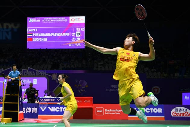 CHANGZHOU, CHINA - JULY 25: Guo Xinwa and Chen Fanghui of China compete in the Mixed Doubles Semifinal match against Dechapol Puavaranukroh and Supissara Paewsampran of Thailand on day 5 of the China Open 2026 at Changzhou Olympic Sports Center Gymnasium on July 25, 2026 in Changzhou, Jiangsu Province of China.  Copyright: xVCGx 111656308386