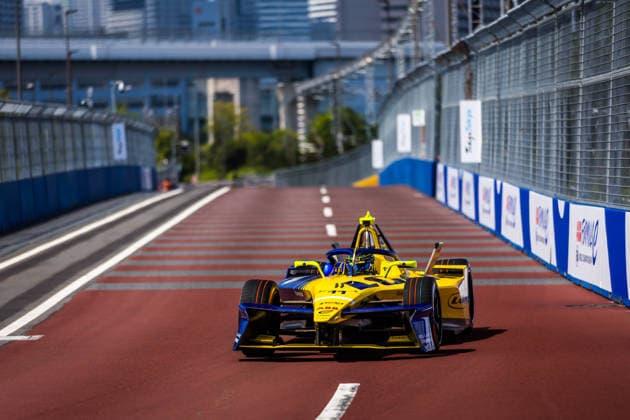 2026 FORMULA E TOKYO ePRIX 11 DI GRASSI Lucas (bra), Lola Yamaha ABT Formula E Team, Lola T002, action during the Tokyo ePrix, 14th and 15th round of the 2025-26 ABB FIA Formula E World Championship, WM, Weltmeisterschaft on the Tokyo Street Circuit from July 24 to 26, 2026 in Tokyo, Japan - TokyoJapan  Copyright: xBastienxRouxx