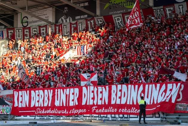 FUSSBALL REGIONALLIGA NORDOST - SAISON 2026-2027 - 1. SPIELTAG FC ROT WEISS ERFURT - BFC DYNAMO ** NUR FÜR REDAKTIONELLE ZWECKE ** EDITORIAL USE ONLY **<p>24 07 2026-Erfurt: Fussball Regionalliga Nordost 1. Spieltag Saison 2026-2027 Steigerwaldstadion FC Rot Weiss Erfurt - BFC Dynamo im Foto: RWE-Fans ( Deutschland Thueringen Erfurt Copyright: SaschaxFromm *** SOCCER REGIONAL LEAGUE NORTHEAST 2026–2027 SEASON, MATCHDAY 1: FC ROT WEISS ERFURT vs. BFC DYNAMO ** FOR EDITORIAL USE ONLY ** EDITORIAL USE ONLY ** July 24, 2026 Erfurt Soccer Regional League Northeast Matchday 1, 2026–2027 Season Steigerwaldstadion FC Rot Weiss Erfurt vs. BFC Dynamo in the photo RWE fans Germany Thuringia Erfurt Copyright SaschaxFromm Copyright: SaschaxFromm doc86v6qy7t2zq1c41hef7i ,EDITORIAL USE ONLY