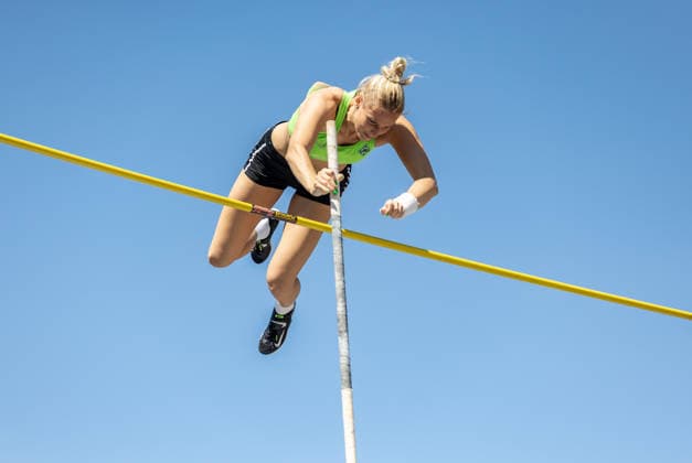 Deutsche Leichtathletik-Meisterschaften Stabhochsprung Frauen; Hannover, 24.07.2026 Friedelinde Petershofen (SV Werder Bremen) im Stabhochsprung der Frauen; Deutsche Leichtathletik-Meisterschaften Stabhochsprung Frauen am 24.07.2026 auf dem Opernplatz in Hannover (Niedersachsen). *** German Track and Field Championships – Women’s Pole Vault, Hanover, July 24, 2026: Friedelinde Petershofen of SV Werder Bremen in the women’s pole vault at the German Track and Field Championships on July 24, 2026, at Opernplatz in Hanover, Lower Saxony Copyright: xBEAUTIFULxSPORTS R.xSchmittx