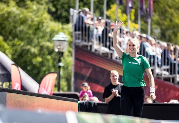 Deutsche Leichtathletik-Meisterschaften Stabhochsprung Frauen; Hannover, 24.07.2026 Friedelinde Petershofen (SV Werder Bremen) während der Athletenpräsentation; Deutsche Leichtathletik-Meisterschaften Stabhochsprung Frauen am 24.07.2026 auf dem Opernplatz in Hannover (Niedersachsen). *** German Track and Field Championships – Women’s Pole Vault, Hanover, July 24, 2026: Friedelinde Petershofen of SV Werder Bremen during the athlete presentation at the German Track and Field Championships—Women’s Pole Vault—on July 24, 2026, at Opernplatz in Hanover, Lower Saxony Copyright: xBEAUTIFULxSPORTS R.xSchmittx