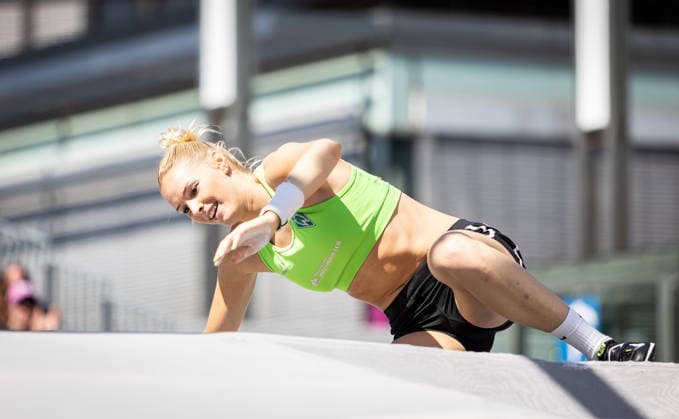 Deutsche Leichtathletik-Meisterschaften Stabhochsprung Frauen; Hannover, 24.07.2026 Erleichtert nach einem erfolgreichen Sprung: Friedelinde Petershofen (SV Werder Bremen) im Stabhochsprung der Frauen; Deutsche Leichtathletik-Meisterschaften Stabhochsprung Frauen am 24.07.2026 auf dem Opernplatz in Hannover (Niedersachsen). *** German Track and Field Championships – Women’s Pole Vault, Hanover, July 24, 2026: Friedelinde Petershofen of SV Werder Bremen looks relieved after a successful jump in the women’s pole vault at the German Track and Field Championships on July 24, 2026, at Opernplatz in Hanover, Lower Saxony Copyright: xBEAUTIFULxSPORTS R.xSchmittx