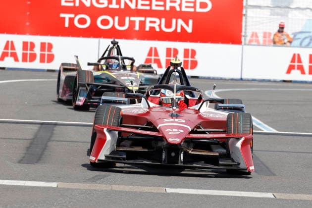 July 25, 2026, Tokyo, Japan: CITROEN RACING driver Jean-Eric Vergne (25) in action during a free practice before starting the Formula E Tokyo E-Prix, round 14 of the 2025Ã¢â‚¬2026 ABB FIA Formula E World Championship, WM, Weltmeisterschaft on the temporary street circuit around the Tokyo Big Sight convention center in Tokyo. Formula E 2026: Tokyo E-Prix  - ZUMAm191 20260725_aap_m191_003 Copyright: xRodrigoxReyesxMarinx