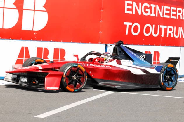 July 25, 2026, Tokyo, Japan: CITROEN RACING driver Nick Cassidy (37) in action during a free practice before starting the Formula E Tokyo E-Prix, round 14 of the 2025Ã¢â‚¬2026 ABB FIA Formula E World Championship, WM, Weltmeisterschaft on the temporary street circuit around the Tokyo Big Sight convention center in Tokyo. Tokyo Japan - ZUMAm191 20260725_aap_m191_004 Copyright: xRodrigoxReyesxMarinx
