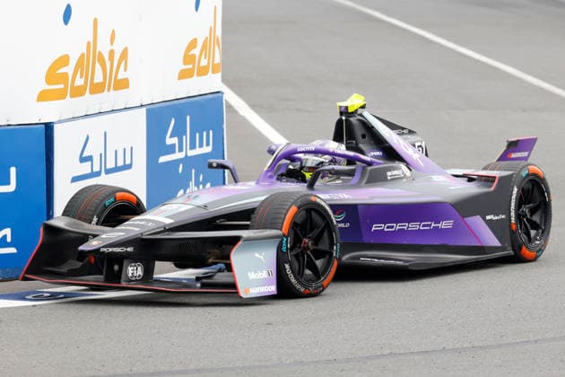 July 25, 2026, Tokyo, Japan: PORSCHE FORMULA E TEAM driver Nico Muller (51) in action during a free practice before starting the Formula E Tokyo E-Prix, round 14 of the 2025Ã¢â‚¬2026 ABB FIA Formula E World Championship, WM, Weltmeisterschaft on the temporary street circuit around the Tokyo Big Sight convention center in Tokyo. Tokyo Japan - ZUMAm191 20260725_aap_m191_009 Copyright: xRodrigoxReyesxMarinx