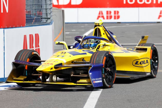 July 25, 2026, Tokyo, Japan: LOLA YAMAHA ABT FORMULA E TEAM driver Lucas Di Grassi (11) in action during a free practice before starting the Formula E Tokyo E-Prix, round 14 of the 2025Ã¢â‚¬2026 ABB FIA Formula E World Championship, WM, Weltmeisterschaft on the temporary street circuit around the Tokyo Big Sight convention center in Tokyo. Tokyo Japan - ZUMAm191 20260725_aap_m191_024 Copyright: xRodrigoxReyesxMarinx