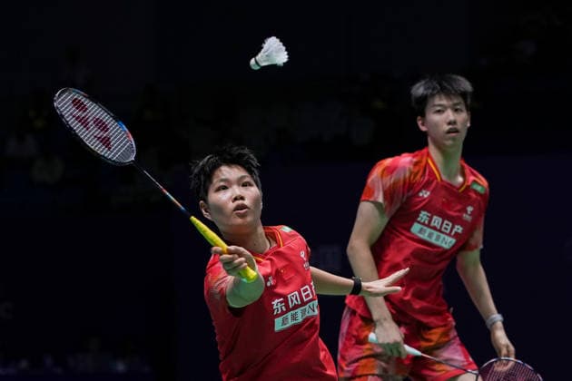 (260725) -- CHANGZHOU, July 25, 2026 -- Feng Yanzhe Huang Dongping (L) compete during the mixed doubles semifinal match between Feng Yanzhe Huang Dongping of China and Thom Gicquel Delphine Delrue of France at the 2026 China Open badminton tournament in Changzhou, east China s Jiangsu Province, July 25, 2026. ) (SP)CHINA-CHANGZHOU-BADMINTON-CHINA OPEN-MIXED DOUBLES (CN) LixBo 