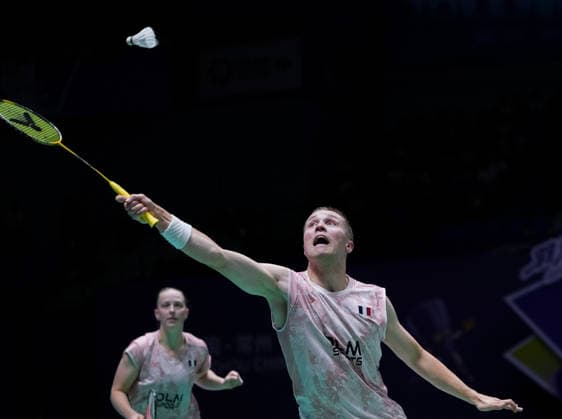 (260725) -- CHANGZHOU, July 25, 2026 -- Thom Gicquel (front) Delphine Delrue compete during the mixed doubles semifinal match between Feng Yanzhe Huang Dongping of China and Thom Gicquel Delphine Delrue of France at the 2026 China Open badminton tournament in Changzhou, east China s Jiangsu Province, July 25, 2026. ) (SP)CHINA-CHANGZHOU-BADMINTON-CHINA OPEN-MIXED DOUBLES (CN) LixBo 