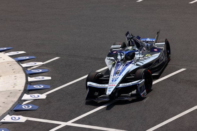 Jake Dennis (GBR) Andretti, FIA Formel E Weltmeisterschaft, Saison 12, Tokio E- Prix, 25.07.2026, 2. freies Training *** Jake Dennis (GBR) Andretti, FIA Formula E World Championship, Season 12, Tokyo E-Prix, July 25, 2026, Free Practice 2