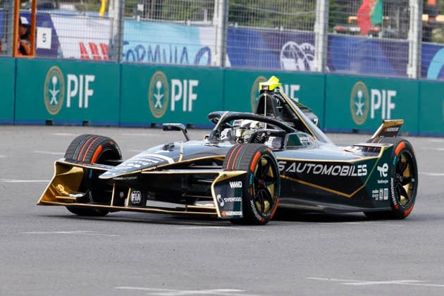 July 25, 2026, Tokyo, Japan: DS PENSKE driver Maximilian Gunther (7) in action during the qualifying for the Formula E Tokyo E-Prix, round 14 of the 2025Ã¢â‚¬2026 ABB FIA Formula E World Championship, WM, Weltmeisterschaft on the temporary street circuit around the Tokyo Big Sight convention center in Tokyo. Tokyo Japan - ZUMAm191 20260725_aap_m191_046 Copyright: xRodrigoxReyesxMarinx